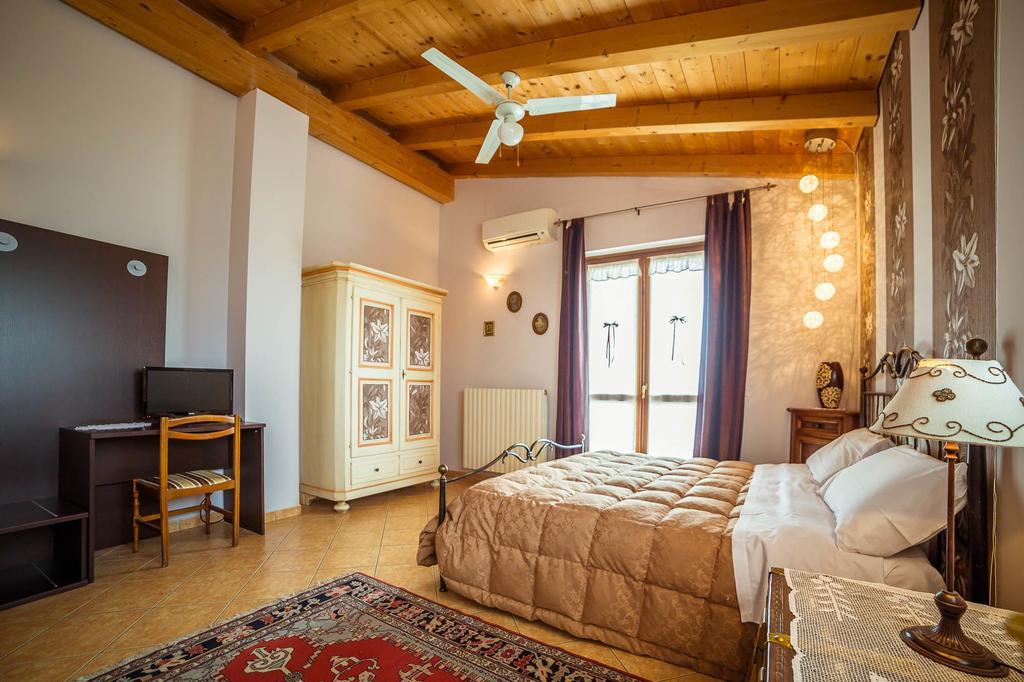Villa Le Mistral Sommacampagna Habitación foto
