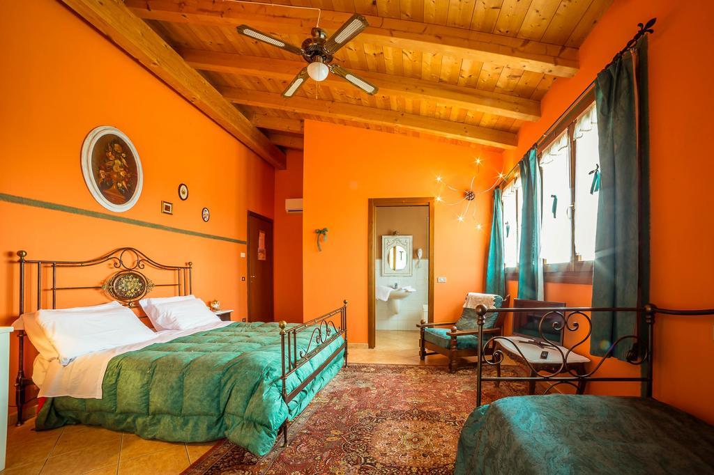 Villa Le Mistral Sommacampagna Habitación foto